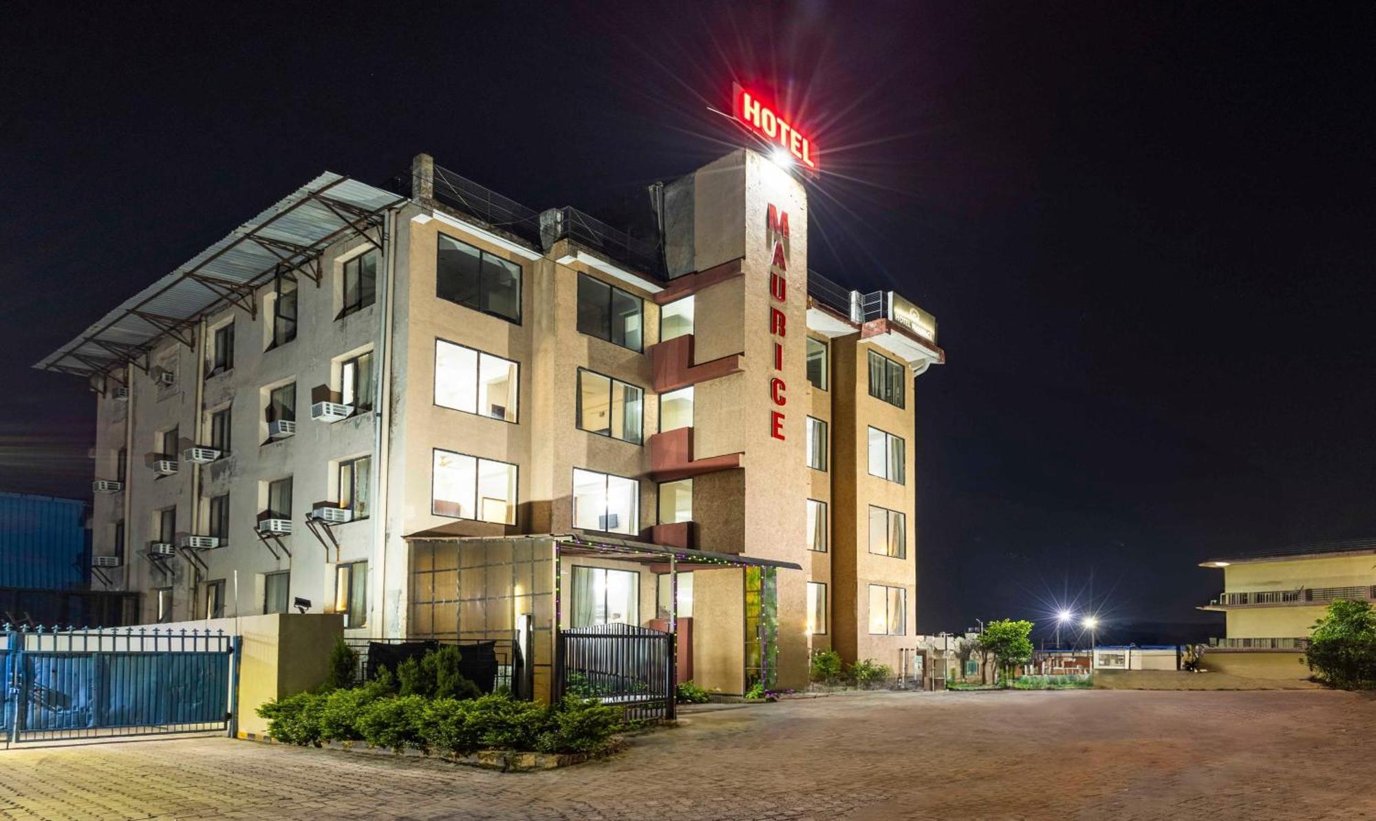 Treebo Maurice Hotel Bádámi Kültér fotó