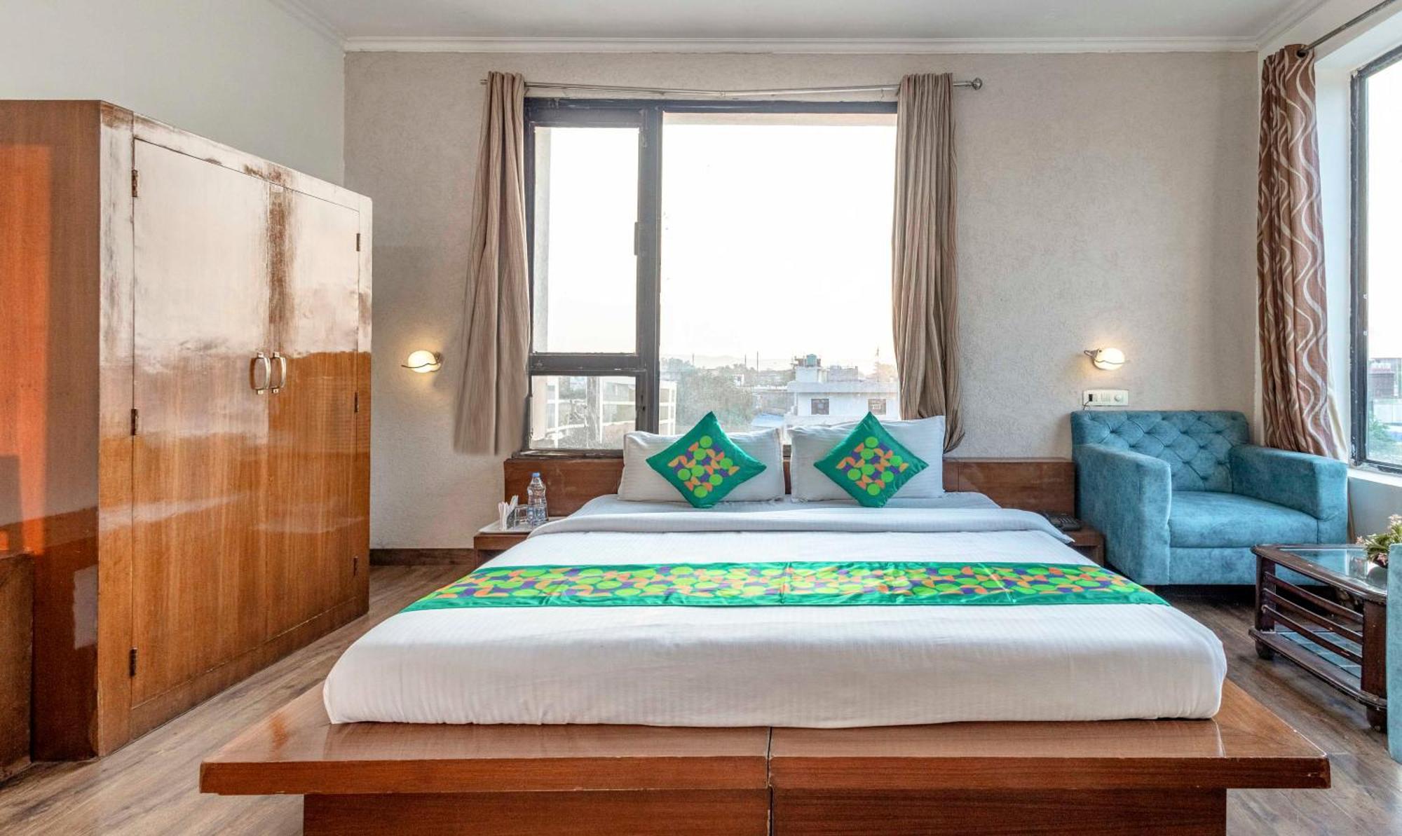Treebo Maurice Hotel Bádámi Kültér fotó